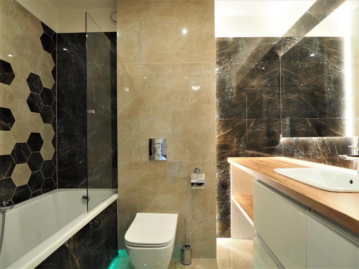 Vip Apartamenty Centrum Przy Rowni زاكوباني المظهر الخارجي الصورة